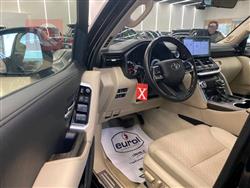 تۆیۆتا لاند کروزەر